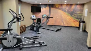 HAMPTON INN LEXINGTON-COLUMBIA - Image 4