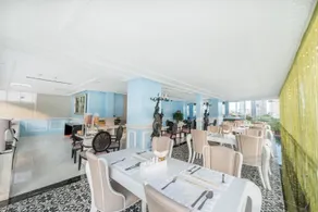 A & Em 280 Le Thanh Ton Hotel & Spa - Image 2