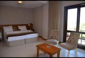 GREEN MOUNT HOTEL - Image 5