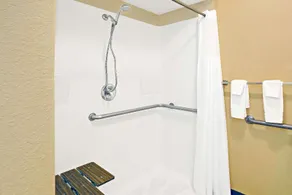 Days Inn by Wyndham Boerne - Image 3