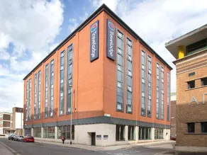 Travelodge Bristol Central Mitchell Lane - Image 2