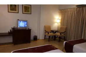 Golden Pine Beach Resort - Image 2