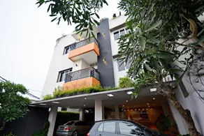 Safin Inn Cipete  by ZEN Rooms - Image 3