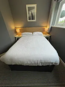 Haymills Guesthouse - Image 5