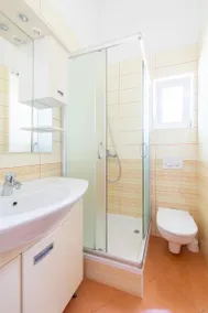 Apartments Nikolina - Image 4
