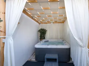 Lucky Premium Suites - Image 3