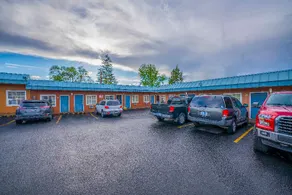 Royal Gateway Motel By OYO - Image 3