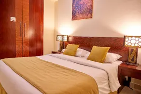 Grand Square Hotel - Image 2