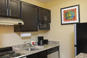TownePlace Suites Bloomington - Image 5