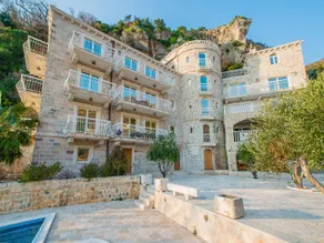Pietra Mare Apartments - Image 2
