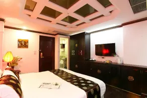 Church Legend Hotel Hanoi - Image 2