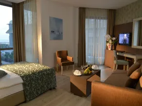 Port Side Resort Hotel - Image 3