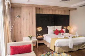 Grand Palm Hotel - Image 2