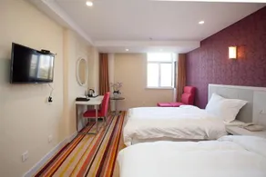 Dalian Spring Hotel (City Government People's Square Subway Station Branch) - Image 3