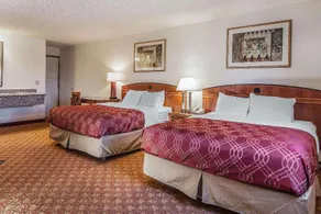 Econo Lodge Inn And Suites Ma - Image 5