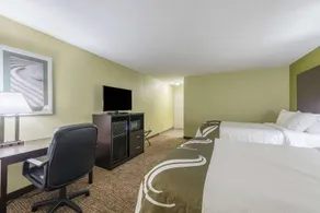 Quality Inn & Suites Muncie I-69 - Image 4