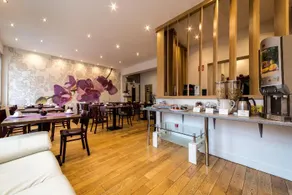 Hotel Foch - Image 3