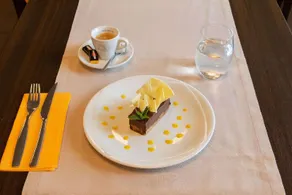 Brit Hotel L'Adresse - Image 4
