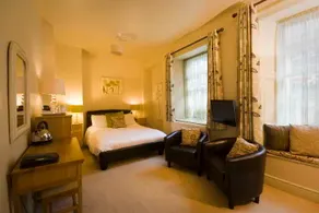 Dale Lodge Hotel - Image 2