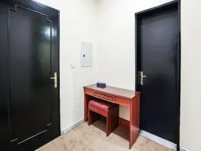 Al Hamra Palace Al Aswaq By OYO Rooms - Image 5