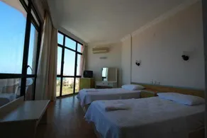 Central Park Hotel - Image 2