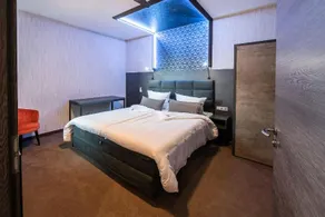 Hotel Lifestyle - Image 3