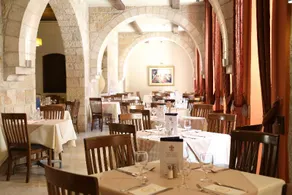Notredame Guest House - Image 3