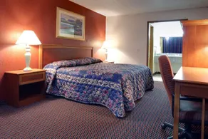 Americas Best Value Inn-Weatherford - Image 5