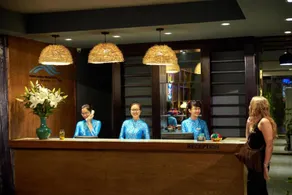 Hanoi Emerald Waters Hotel Trendy - Image 3