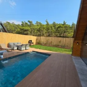 Rest Bungalow - Image 2