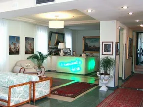 Hotel President - Image 2