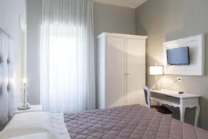 Hotel Degli Oleandri - Image 4