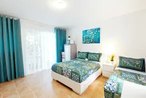 Tropican Suites Deluxe Beach Club - Image 2