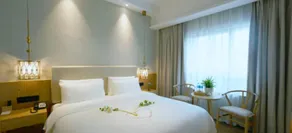 Jingfang E-Sports Hotel (Pujiang Hailecheng Sports Center) - Image 2