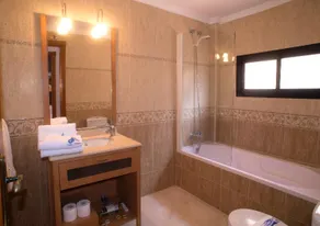 Villas de Tauro - Image 2