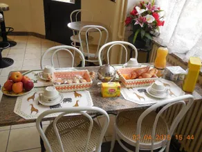 Hotel le Petit Chateau (ex hotel des amis) - Image 3