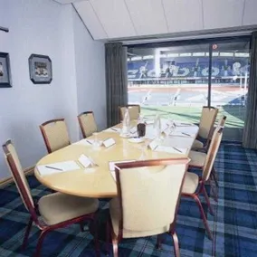 De Vere Whites - Image 3