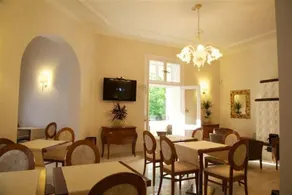 Jókai Villa - Image 4