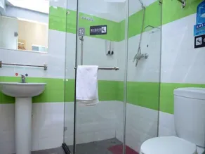 7 Days Inn (Harbin West Bus Station Haxi Clothing Mall) - Image 2