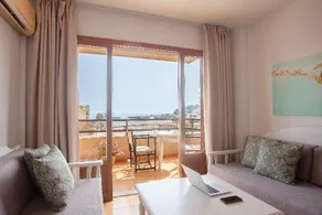 Playamar Apartments - Image 2