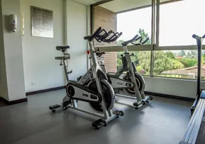 MG Hotels & Suites - Image 2