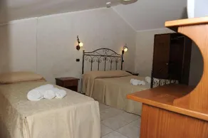 Hotel La Cometa - Image 5