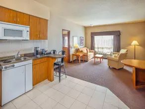 Rimbey Ridge Hotel & Suites - Image 5