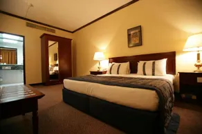 J5 Hotels Bur Dubai - Image 2