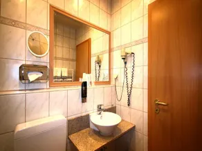 Comfort Hotel Am Kurpark - Image 3