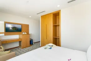 Lamanga Hotel & Suite Da Nang - Image 3