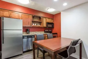 Hawthorn Suites by Wyndham North Charleston SC - Image 4