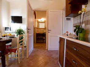 Venturina - One Bedroom - Image 2