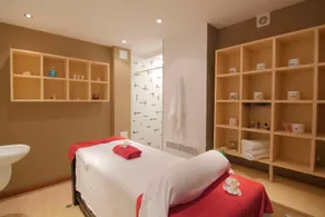 Local Stay - Image 3