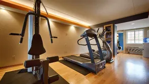 Best Western Starlite Village - Image 4